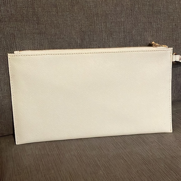 NWOT Michael Kors Pyramid Stud Zip Clutch